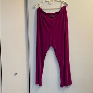 HOLIDAY RED Chico’s Travelers Raspberry Straight Pants